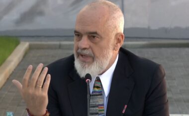 Rama batuta me mjekët e QSUT: Jeni nazeli e tekanjozë të mëdhenj, ministrja është shumë e rrezikshme, uroj që mos t’ju hajë