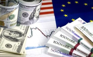 Këmbimi valutor/ Çfarë po ndodh sot me monedhat e huaja? Ja me sa po blihen dhe shiten dollari dhe euro