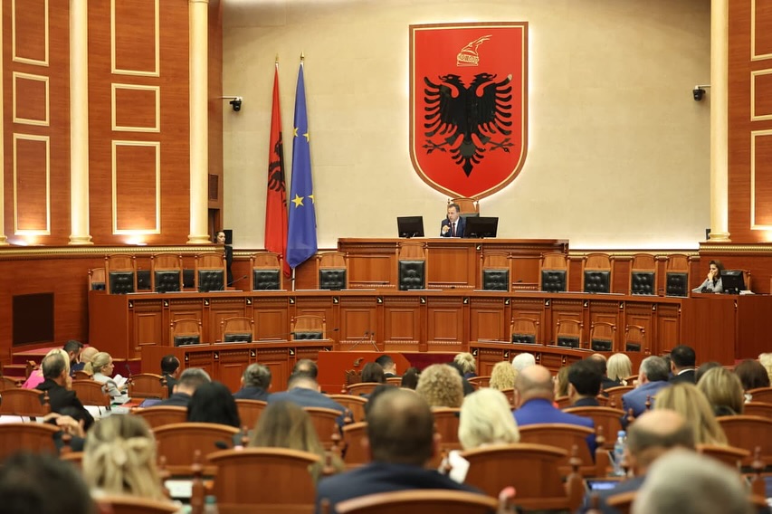 Sot në Kuvend qeveria e re dhe programi, seanca maratonë që pritet të zgjasë mbi 24 orë