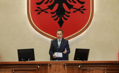 Niko Peleshi mbledh sot kryetarët e grupeve parlamentare