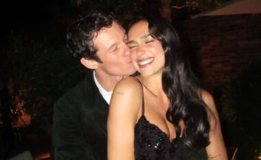Callum Turner komenton lidhjen me Dua Lipën: Dua të jemi përgjithmonë bashkë