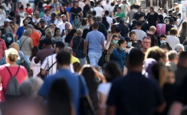 Shqiptarët zgjedhin blerjet, jo dijen/ Ja aplikacioni më i shkarkuar gjatë vitit 2024