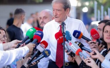 A do të paraqitet në seancën e sotme gjyqësore ndaj tij në GJKKO? Ja si përgjigjet Berisha