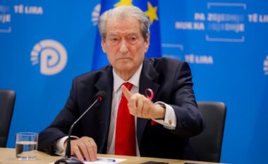 Tha se Tom Doshi u arratis, më pas e fshiu postimin, Sali Berisha sqaron si qëndron e vërteta