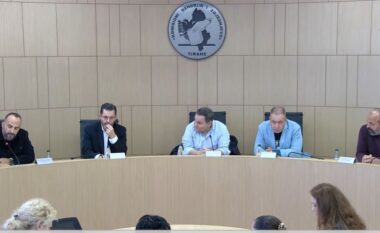 U vetëshpall kandidat i pavarur për bashkinë e Vlorës, KAS lë jashtë garës Gjergj Nikën