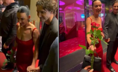 Katy Perry dhe Justin Trudeau fotografohen së bashku për herë të parë, këngëtarja me trëndafila të kuq në duar