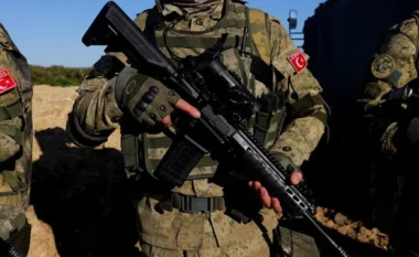 Izraeli kërkon përjashtimin e trupave turke nga forca paqeruajtëse