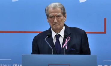 Berisha: Kontrata e Aeroportit të Vlorës është abuzive, qeveria do paguajë 135 milionë euro, 20 mln më shumë seç ka kushtuar
