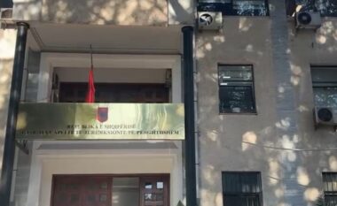 Gjykata e Apelit ul flamurin në gjysmështizë, pezullohen të gjitha gjyqet e planifikuara për sot