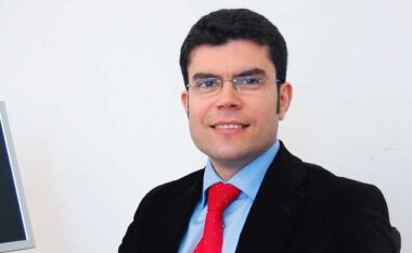 U përfol se ishte zgjedhur kandidat për Bashkinë e Tiranës, reagon pedagogu Ermal Hasimja: Nuk kam marrë ende një propozim zyrtar