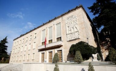 EMRAT/ Nis ‘reformimi’ i prefekturave, Rama ‘pastron’ të vjetrit nga Vlora dhe Fieri! Emërohen prefektët e rinj