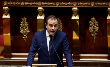 Kryeministri i Francës e fiton votëbesimin pak ditë pasi u riemërua