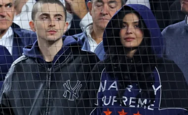 “Marty Supreme” dhe misteri i kokës së rruar: Çfarë fshihet pas daljes së fundit të Timothée dhe Kylie?