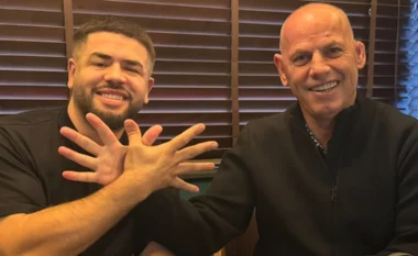 “Urime fitoren, Ramiz” – Noizy uron Lladrovcin