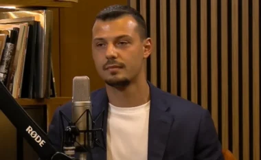 “Kur dashurohesh kujt i tregon”, Endrit Thaçi me përgjigje interesante