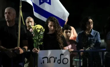 Katër palestinezë vriten në Gaza, një ditë pas lirimit të 20 pengjeve izraelitë