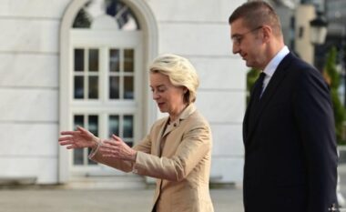 Von der Leyen përmbyll turin ballkanik në Shkup: Ndryshimet kushtetuese janë kyçe për rrugën drejt BE-së