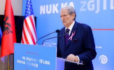 Protesta në Tiranë për krerët e UÇK-së, Berisha: Rama do mbante fjalim 1 orë. Ja pse u tërhoq