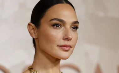 Aktorja izraelite Gal Gadot ruhet nga policia gjatë xhirimeve në Londër: ajo ka “frikë” nga aktivistët pro-palestinezë
