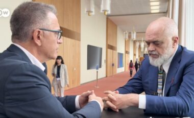 SPAK thërret zv.kryeministren Balluku për ta pyetur të hënën, reagon Rama: Drejtësia ka punën e vet, të gjithë të padënueshëm nga gjykata popullore e politikës