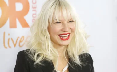 Sia në qendër të një beteje ligjore: Ish-bashkëshorti kërkon kujdestarinë e plotë të djalit