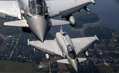 Turqia dhe Mbretëria e Bashkuar nënshkruajnë një marrëveshje prej 9 miliardë eurosh për blerjen e 20 aeroplanëve luftarakë Eurofighter
