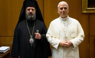 Kryepiskopi i Shqipërisë Joan Pelushi takohet me Papa Leo XIV, ja çfarë diskutuan