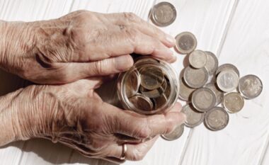 Pensionet do indeksohen 2,5%/ Vendimi hyn sot në fuqi, ja kategoritë që përfitojnë