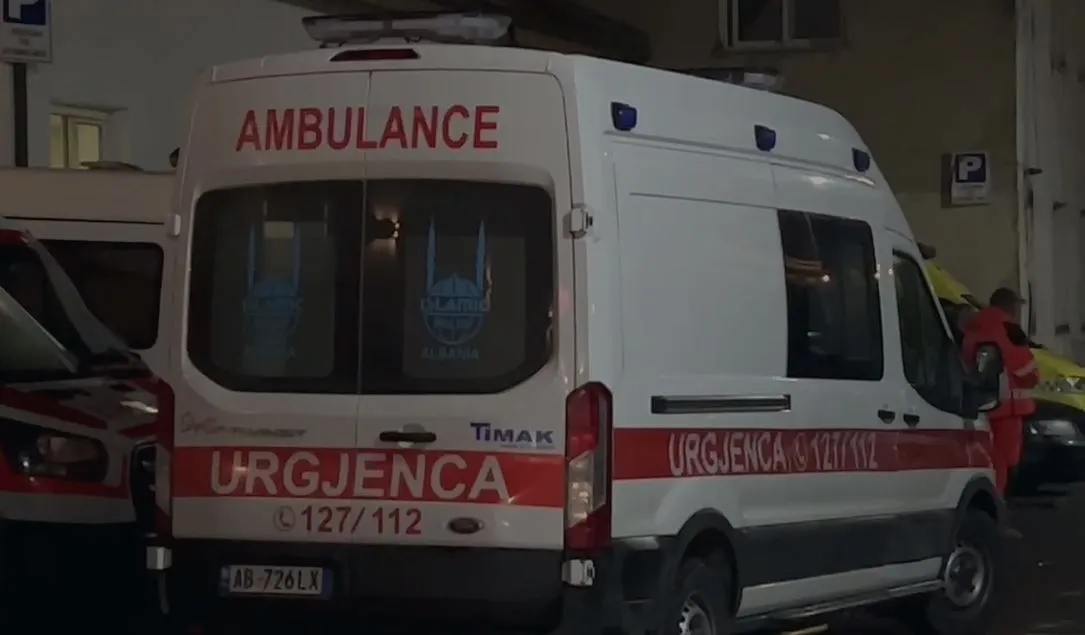 Aksident i rëndë në Vlorë, makina përplas për vdekje 17-vjeçarin (EMRI)
