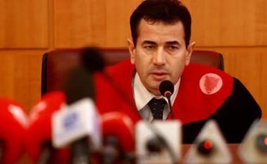 Gjykata e Lartë rikthen për rigjykim në Apel çështjen ndaj ish-kreut të Kushtetueses, Bashkim Dedja