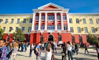 Nis sot viti i ri akademik, studentët u drejtohen auditorëve