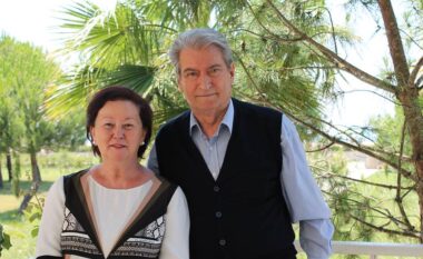 Lideri demokrat Sali Berisha feston 81-vjetorin: Mirënjohje të pakufishme për ata që ma bëjnë vjeshtën, stinën kurorë të jetës