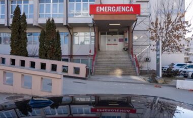 Kosovë/ Aksidentohen 5 anëtarët e Komisioneve Zgjedhore në Ferizaj, 4 prej tyre janë rëndë në spital