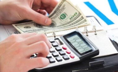 Ndryshon sërish buxheti, 5.9 mld lekë për bonusin e fundvitit