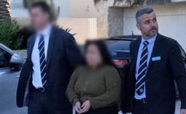 Kishte përfituar 40 milionë euro duke mashtruar klientet se do gjenin burrë të pasur, arrestohet fallxhorja (VIDEO)