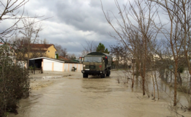 Rrezik për përmbytje në vend, ministri i Mbrojtjes thërret mbledhjen e Komitetit të Emergjencave Civile në Shkodër