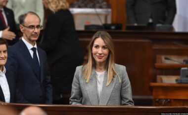 Sanksionet e SHBA ndaj kompanisë serbe të naftës, administrata amerikane nuk miraton vazhdimin e punës së NIS