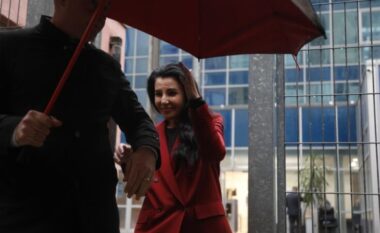 Gazetarja Klodiana Lala zbardh detaje: Pati debate juridike të forta në seancë, Balluku nuk shkon dot në zyrë dhe…