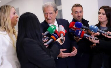 SPAK i dërgoi fletëthirrje për 21 Janarin, Berisha zbulon nëse do paraqitet në Prokurorinë e Posaçme