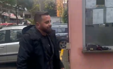 I pandehur për shkelje të barazisë në tendera/ Kryebashkiaku i Kolonjës, Erion Isai paraqitet në SPAK