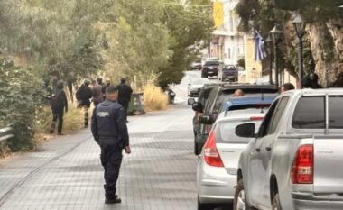 Të shtëna me armë zjarri në Greqi, 3 viktima dhe mbi 10 persona të plagosur, dyshohet për hakmarrje mes dy familjeve