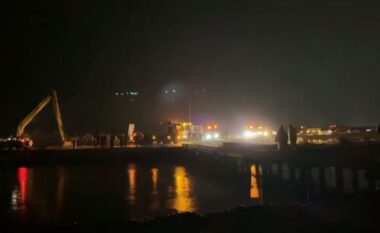 Situata e motit në vendin tonë/ Çahet argjinatura e kënetës në Tale, përmbyten disa rrugë, uji rrezikon banesat