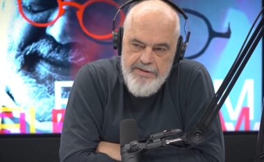 “Me fjalët e sofrës së iftarit”/ Kryeministri Rama zbulon se po shkruan një libër