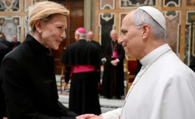 Nga Monica Bellucci tek Cate Blanchett! Papa Leo mirëpret yjet e Hollivudit në Vatikan: Kinemaja e mirë nuk e shfrytëzon dhimbjen, por e eksploron atë