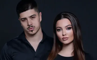 FOTO/ Aksidentohet çifti i këngëtarëve shqiptar, ja gjendja e tyre shëndetësore