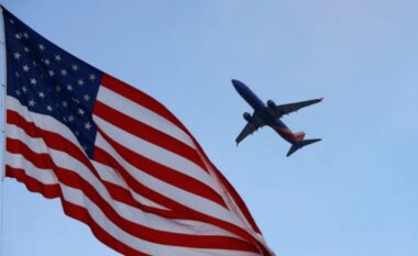 Anulohen qindra fluturime në SHBA, mbyllja e qeverisë krijon kaos, më të prekura janë…