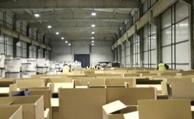 Të dielën zgjedhjet e pjesshme, KQZ nis shpërndarjen e materialeve zgjedhore! Policia publikon masat: Mbi 600 punonjës në terren