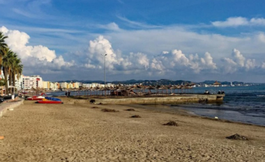 Bashkia e Durrësit nënshkruan marrëveshje 283 milionë lekëshe me kompaninë Integrated Energy për mbledhjen e mbeturinave