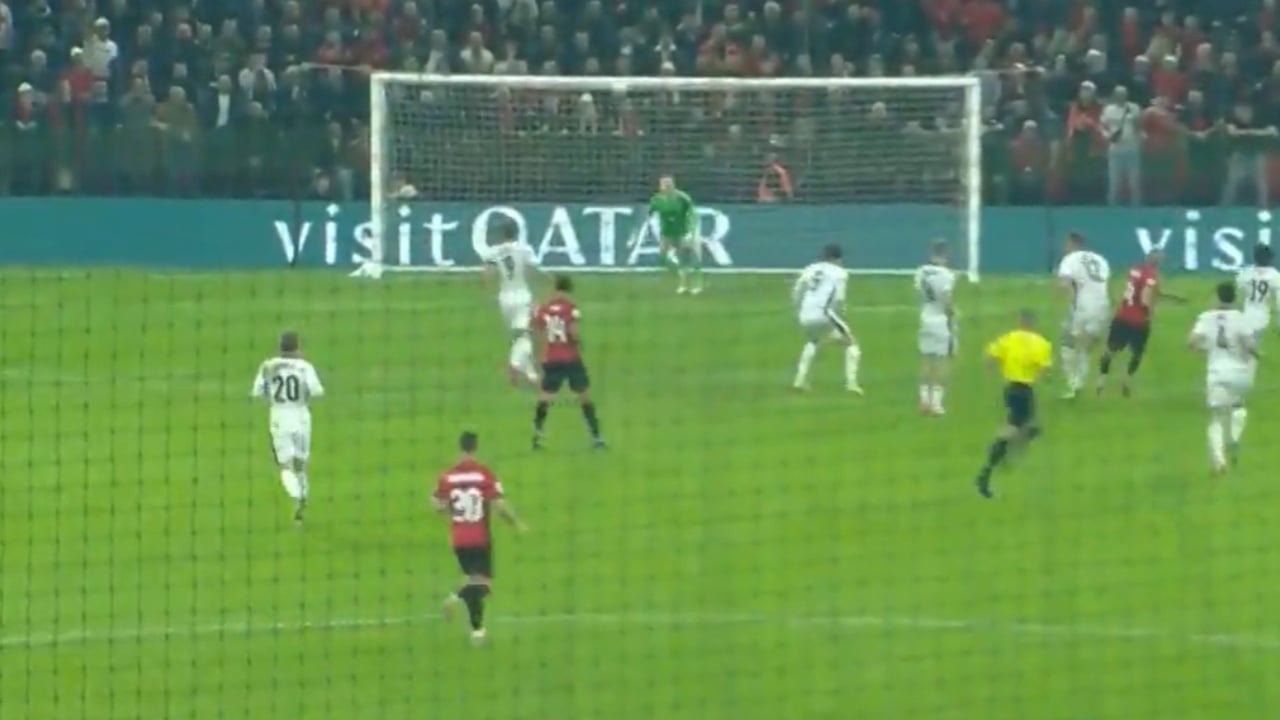 Shqipëri Angli   Dhimbje koke  për Sylvinhon  Hysaj lë fushën i dëmtuar