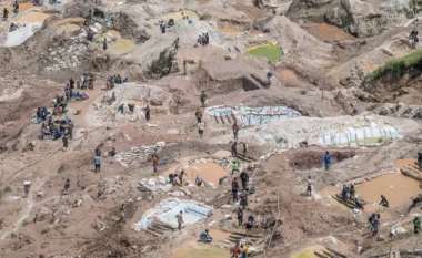 VIDEO/ Momenti tragjik i shembjes së minierës në Kongo, të paktën 32 minatorë humbin jetën